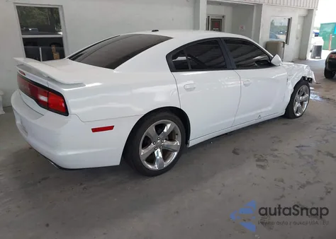 2014 Dodge Charger Sxt Plus z USA, uszkodzony, nr VIN 2C3CDXHGXEH202167